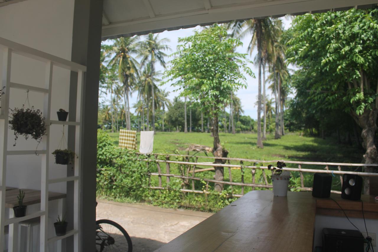Casa Blanca Gili Air Hotel Exterior photo